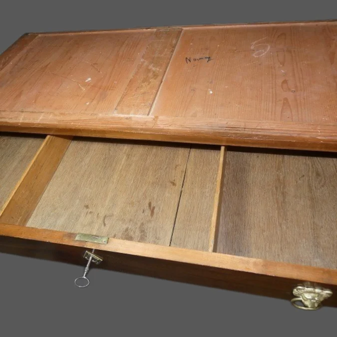 Commode Directoire acajou vers 1795