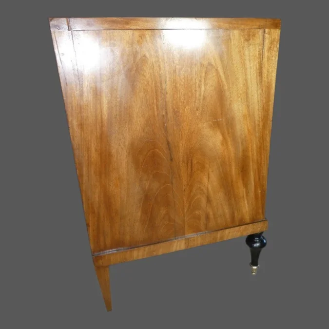 Commode Directoire acajou vers 1795