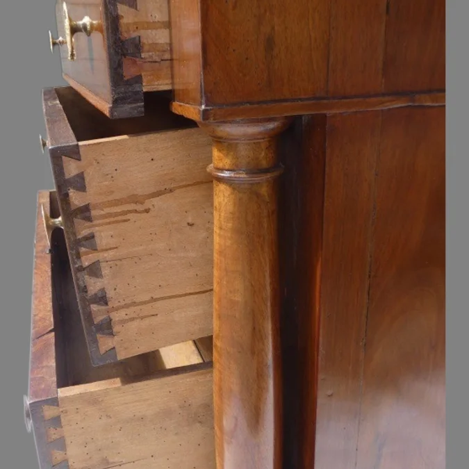 Commode Retour d'Egypte , 1er Empire en noyer dessus marbre- vers 1798- France