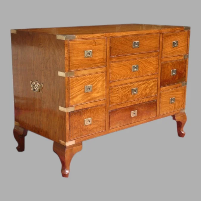 Commode de bateau anglo-indienne en bois de rose 19ème