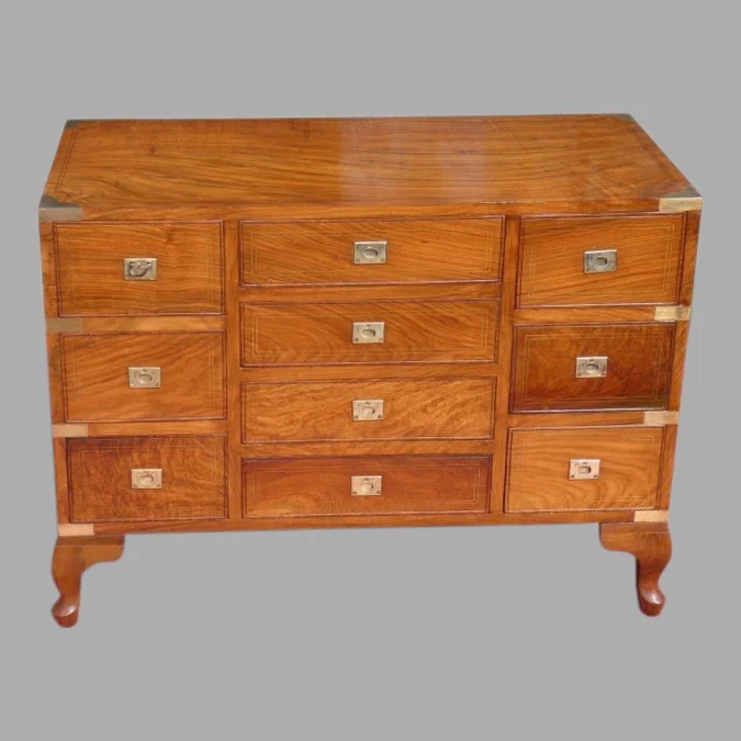 Commode de bateau anglo-indienne en bois de rose 19ème