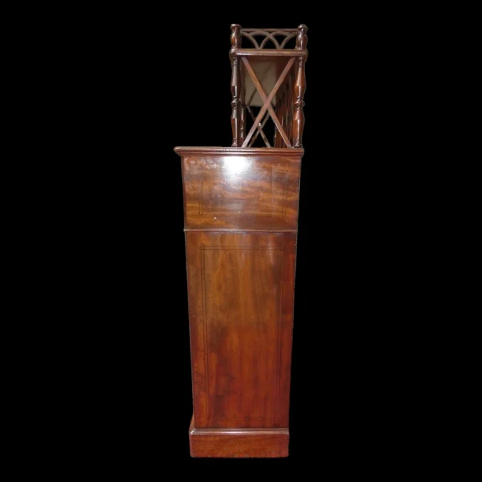 Meuble d'appui bonheur du jour , acajou ébène et citronnier Charles X vers 1820