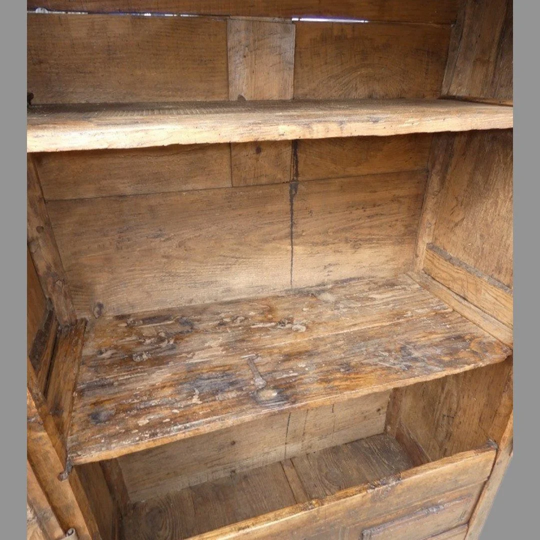 Folk art coffer armoire from Cantal – France – 18th century — Very good condition