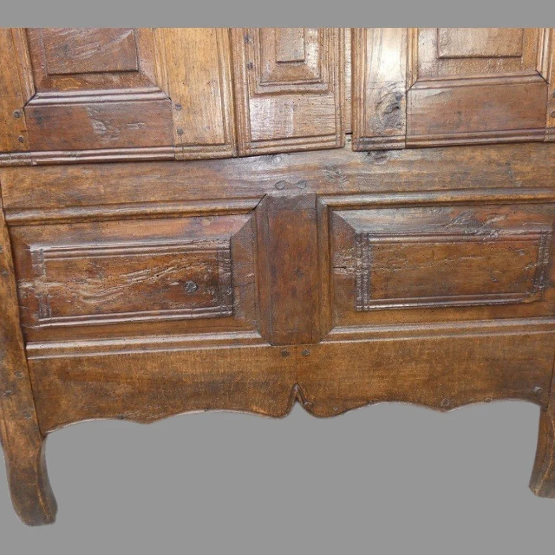 Folk art coffer armoire from Cantal – France – 18th century — Very good condition
