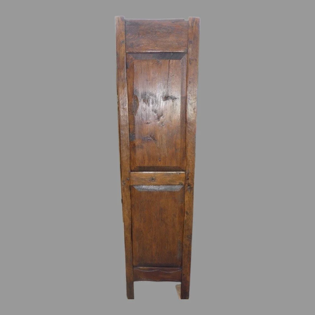 Folk art coffer armoire from Cantal – France – 18th century — Very good condition
