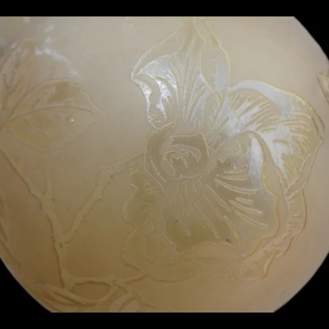 4 globes signed DEVEAU circa 1920 — Very good condition