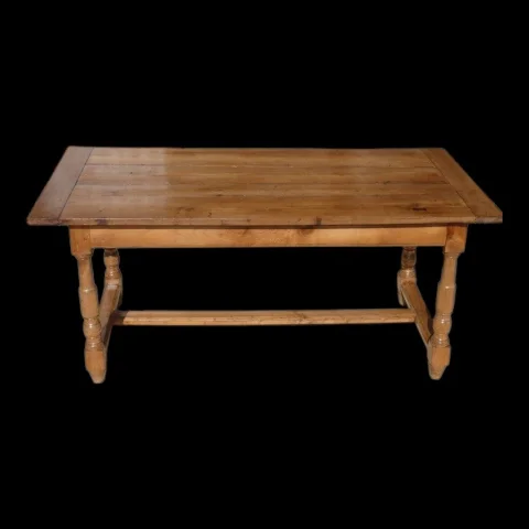 Louis XIII 17th-century solid cherry community table — Very good condition