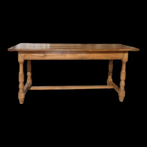 Louis XIII 17th-century solid cherry community table — Very good condition