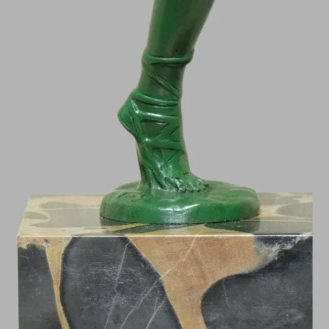 „Danseuse au tambourin" von FAYRAL (1892–1962) Art-déco-Kunstmetall — Ausgezeichneter Zustand