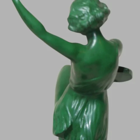„Danseuse au tambourin" von FAYRAL (1892–1962) Art-déco-Kunstmetall — Ausgezeichneter Zustand