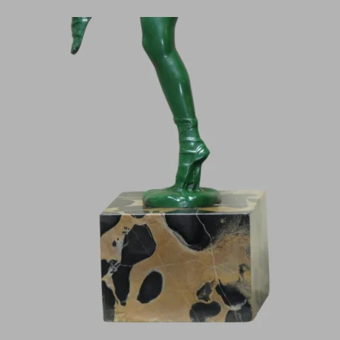 „Danseuse au tambourin" von FAYRAL (1892–1962) Art-déco-Kunstmetall — Ausgezeichneter Zustand