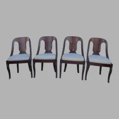 Suite von 4 Gondolstühlen der Restauration (19. Jahrhundert) aus Mahagoni