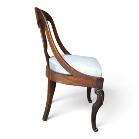 Suite de 4 chaises gondoles d'époque Restauration (XIXe) in mahonie — Goede staat