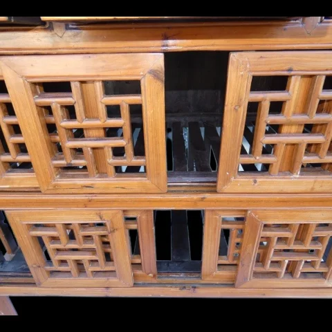 Chinesischer Speiseschrank, Ende 19. / Anfang 20. Jahrhundert – Asien – — Ausgezeichneter Zustand