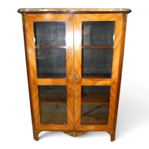 Verglaste Bibliothek aus Veilchenholz und Sarrancolin-Marmor, Transition Louis XV/XVI, 18. Jahrhundert — Guter Zustand