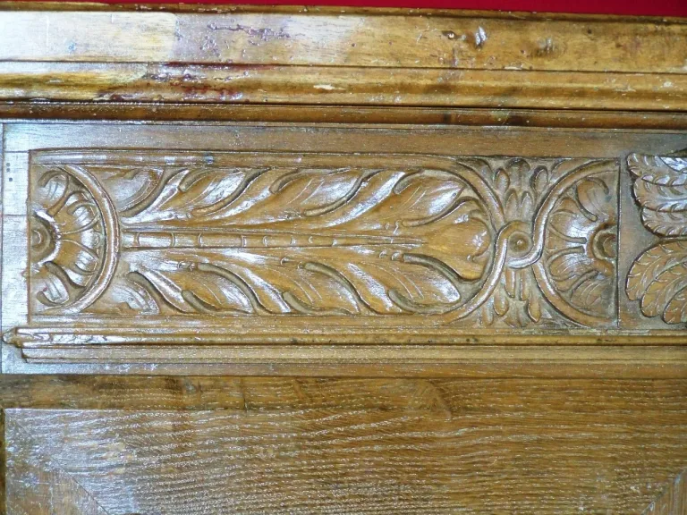 Petit  bahut Renaissance Noyer XVIIème