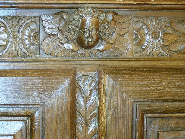 Petit  bahut Renaissance Noyer XVIIème