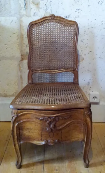 Chaise de commodité