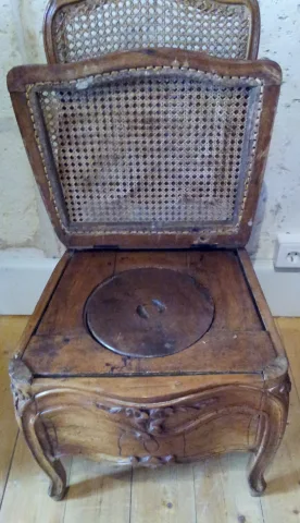Chaise de commodité