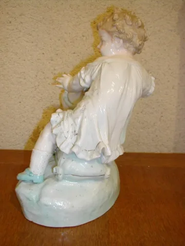 Sujet en porcelaine