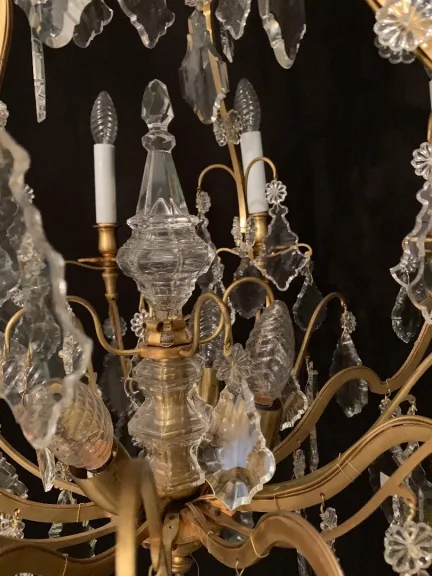 Lustre de forme cage en bronze et cristal