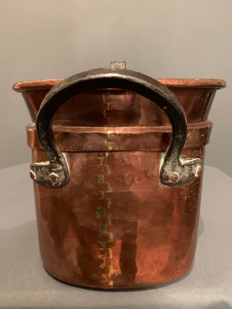 18th CENTURY COPPER SAUCEPAN