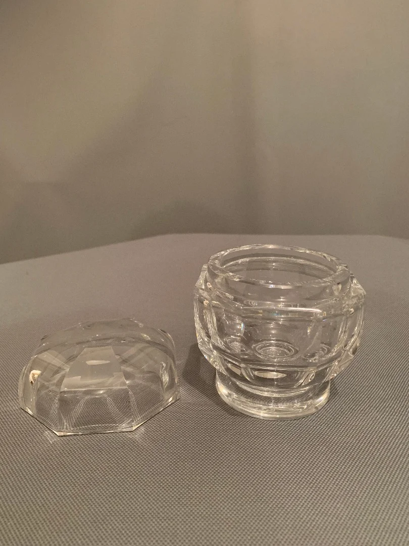 BACCARAT PARFÜMFLASCHEN UND PULVERBOX