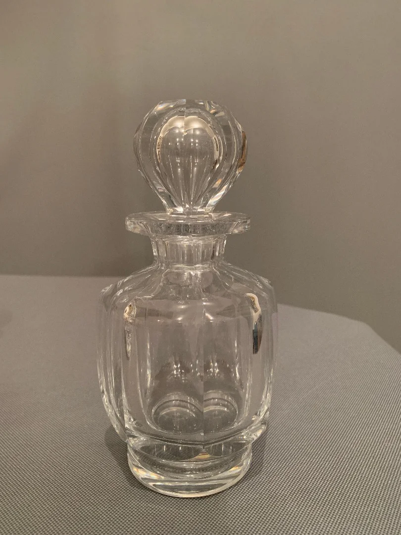 BACCARAT PARFÜMFLASCHEN UND PULVERBOX
