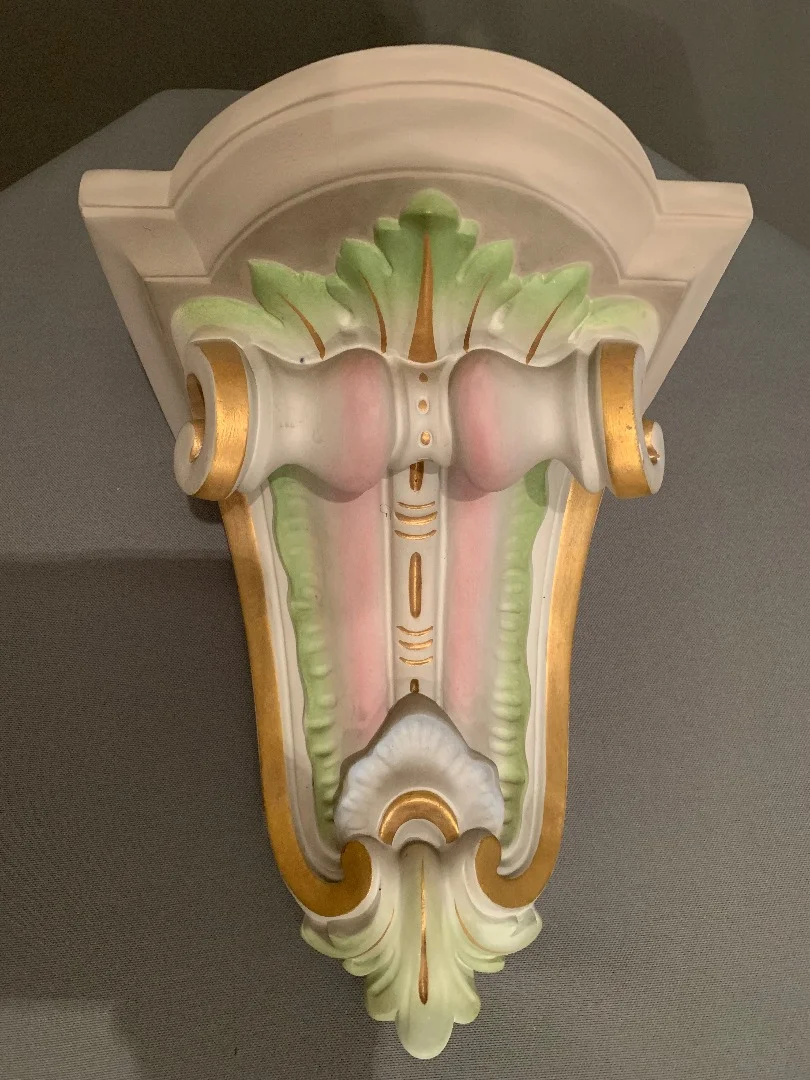 Vierge en Plâtre XIX éme et sa Console