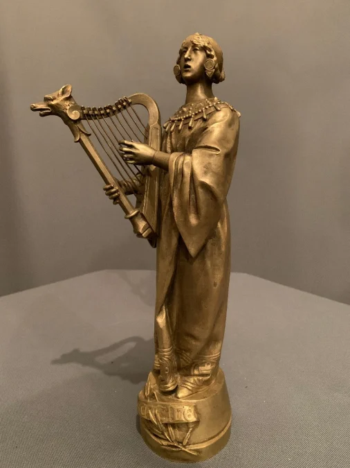 БРОНЗА подписала H. RIVET