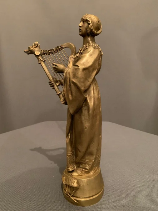 БРОНЗА подписала H. RIVET