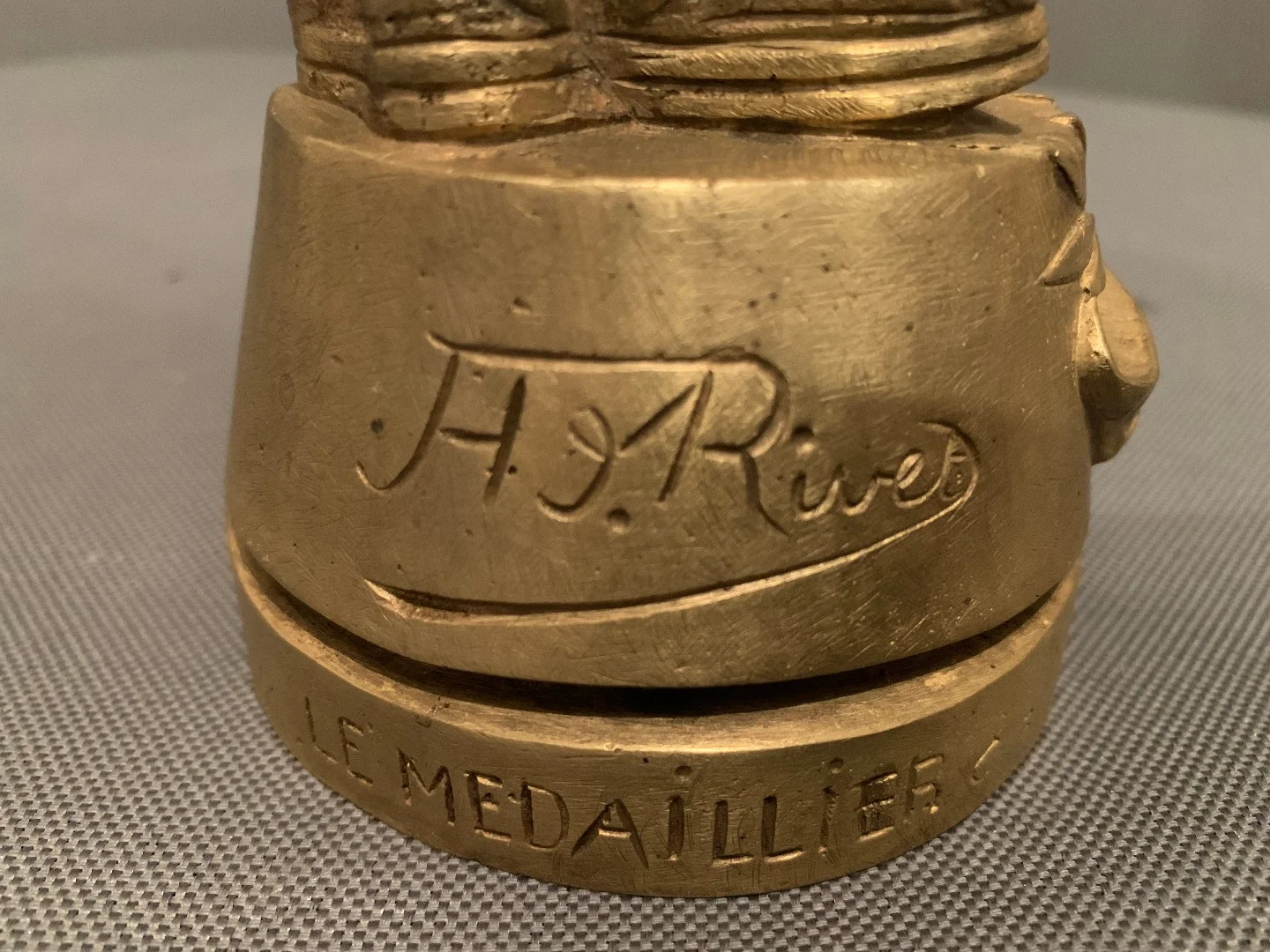 BRONZE signed A. RIVET