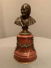ヴォルテールのブロンズ胸像
