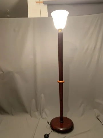 Lámpara de pie Art Déco — Excelente estado