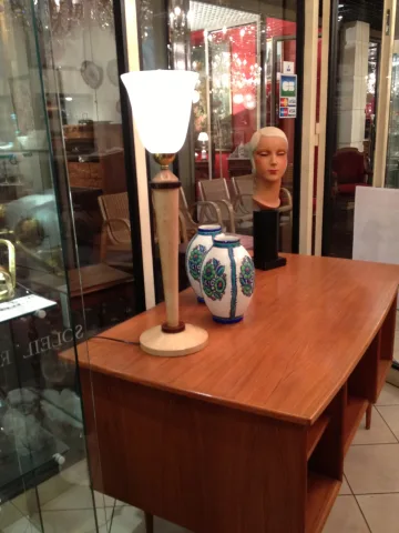 DESK LAMP