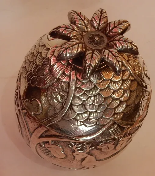 1950/70 Seau A Glace Forme Ananas Décor Animaux Métal Argenté