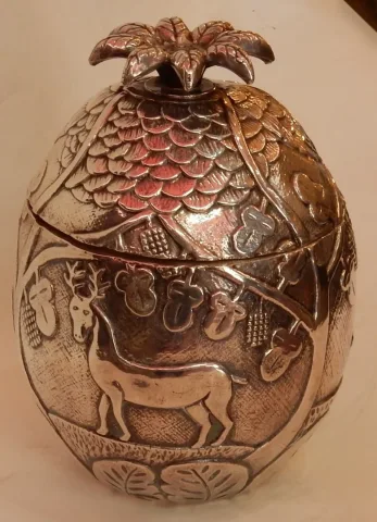 1950/70 Seau A Glace Forme Ananas Décor Animaux Métal Argenté