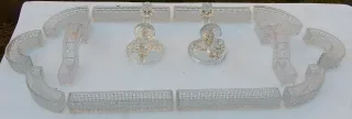1900 ‘Centerpiece Table Runner in Molded Crystal from Baccarat Or St Louis 14 Pieces