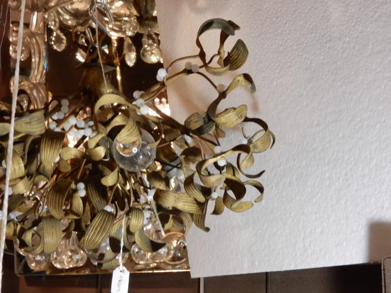 1900' Ball of Mistletoe Art Nouveau Bronze has 5 Bulbs and Pearls Opaline Diameter 45 cm