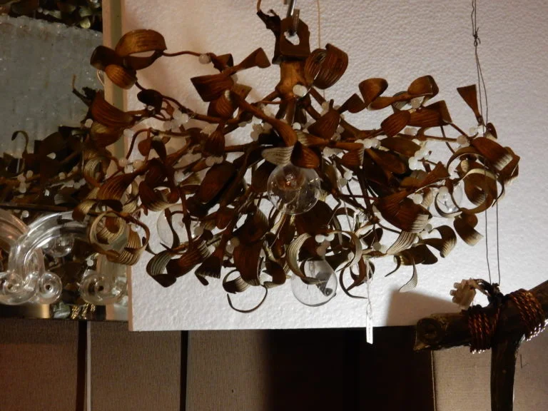1900' Ball of Mistletoe Art Nouveau Bronze has 5 Bulbs and Pearls Opaline Diameter 45 cm