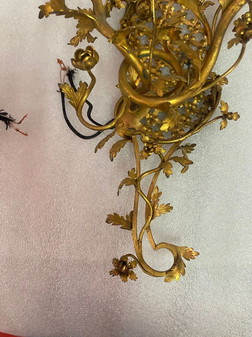 1950 Paire d’Appliques Faisant Pendant En Bronze Doré De Style LXV