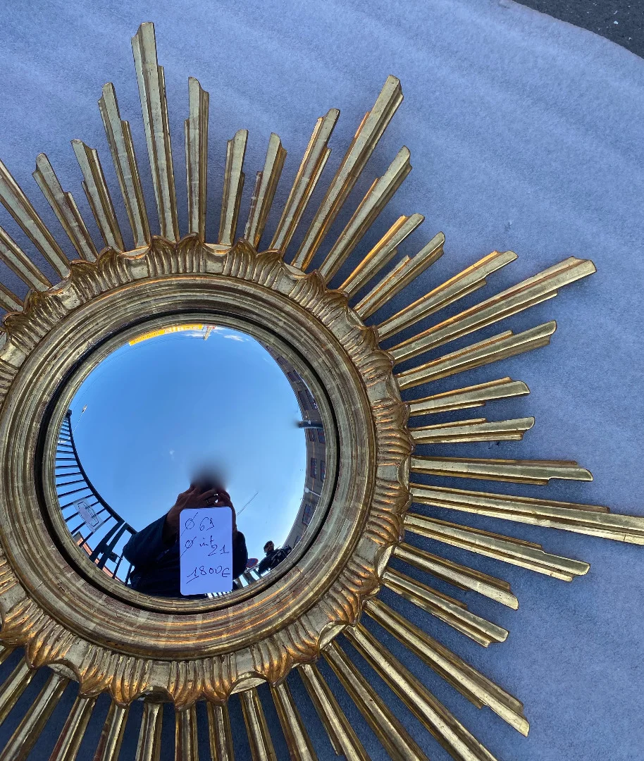 1950/70 ‘ Miroir soleil Convexe, Bois Doré – Diamètre 69 cm