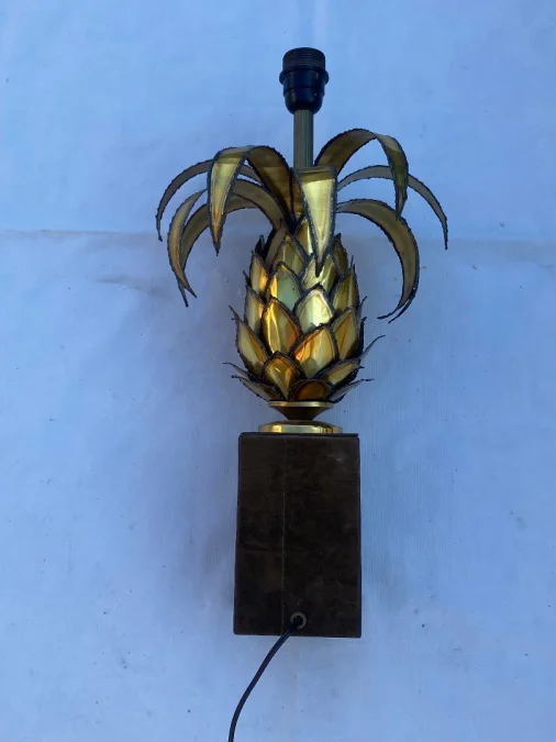 1970′ Pineapple Lamp In Golden Oxidized Iron Maison Jansen H 51 Cm