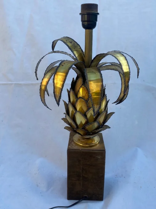 1970′ Pineapple Lamp In Golden Oxidized Iron Maison Jansen H 51 Cm