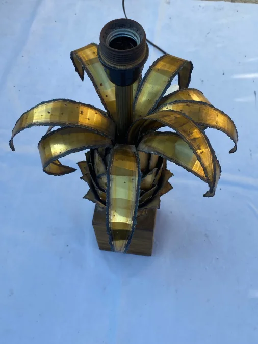 1970′ Pineapple Lamp In Golden Oxidized Iron Maison Jansen H 51 Cm