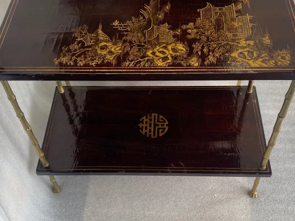 1950′ Paire de Tables Maison Baguès Décor Bambou en Bronze Doré Avec Plateaux Laque de Chine 65 X 32,5 X H 59 cm