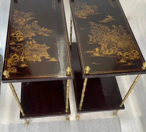 1950′ Paire de Tables Maison Baguès Décor Bambou en Bronze Doré Avec Plateaux Laque de Chine 65 X 32,5 X H 59 cm