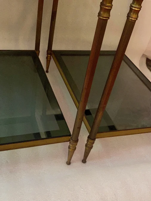 1950/70′ Pair Of End Tables In Brass At 2 Levels Maison Jansen Smoked Glass Trays 56 X 40 X H 54 cm