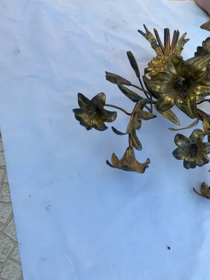 1880′ Pair of Sconces in Patinated Gilt Bronze with Floral Decor 5 Arms of Light