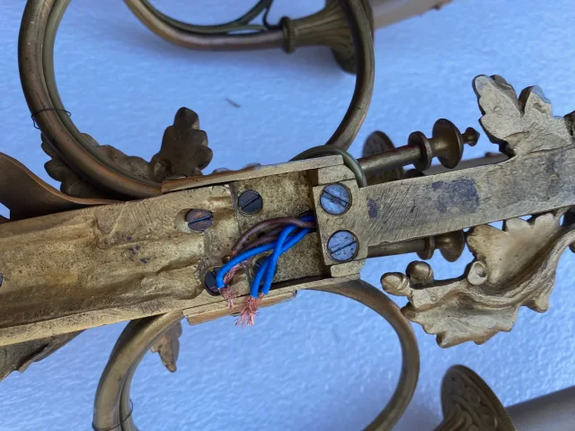 1900′ Paire d’ Appliques Style Louis 16 Bronze Doré Aux Cors De Chasse Signée Jansen